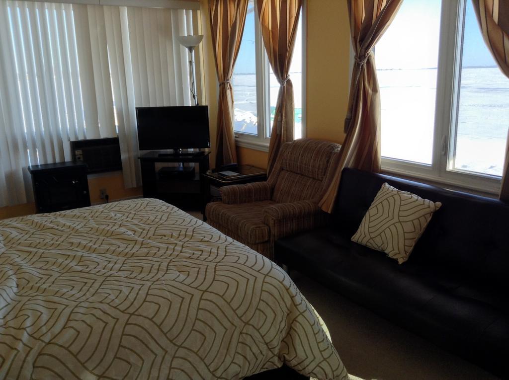 Motel Rive Du Lac Saint-Zotique Room photo