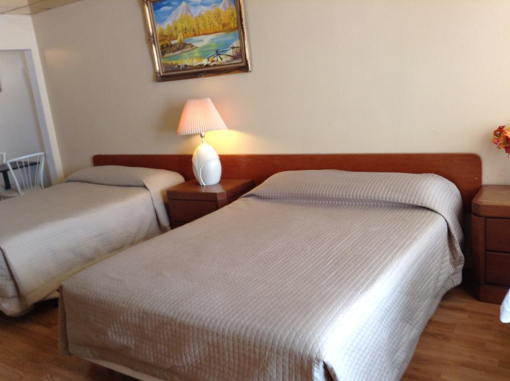 Motel Rive Du Lac Saint-Zotique Exterior photo